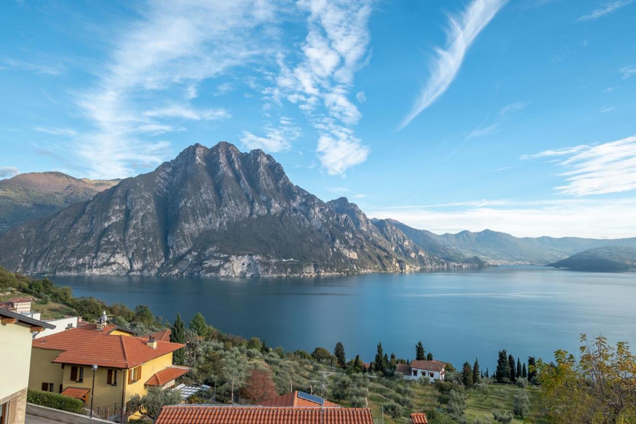 Happy Guest Apartments - Bella Vista Riva di Solto Bagian luar foto